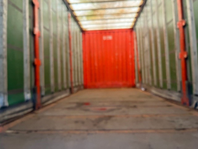 Camião de lona Mercedes Benz Actros 2642 6x2 Mega BDF met zeilbak: foto 9 Camião de lona Mercedes Benz Actros 2642 6x2 Mega BDF met zeilbak: foto 9