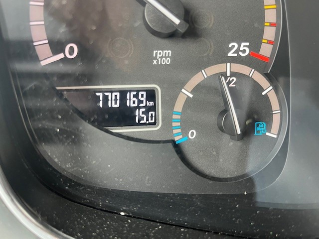 Camião de lona Mercedes Benz Actros 2642 6x2 Mega BDF met zeilbak: foto 15 Camião de lona Mercedes Benz Actros 2642 6x2 Mega BDF met zeilbak: foto 15