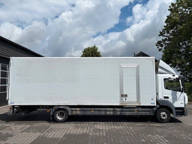 Mercedes-Benz Atego 1221 - Camião furgão: foto 5 Mercedes-Benz Atego 1221 - Camião furgão: foto 5