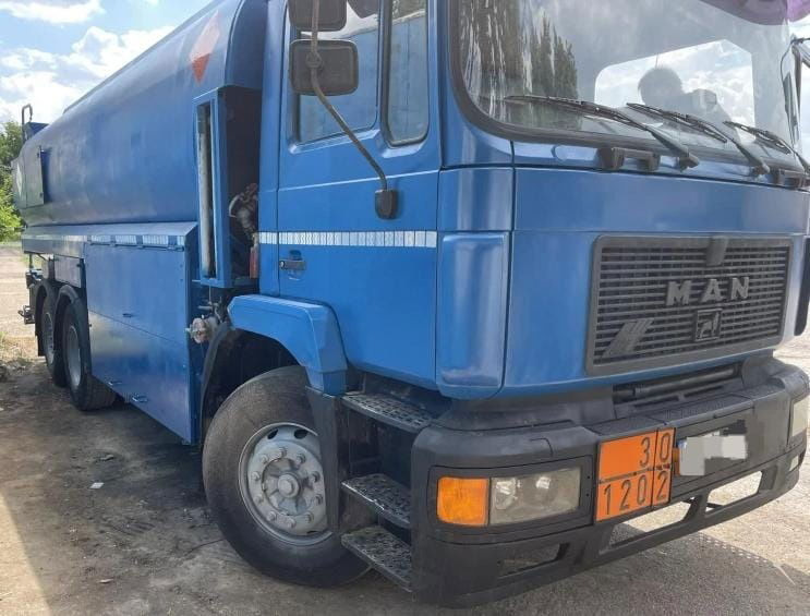 MAN L20 Tanker - Caminhão tanque: foto 2 MAN L20 Tanker - Caminhão tanque: foto 2