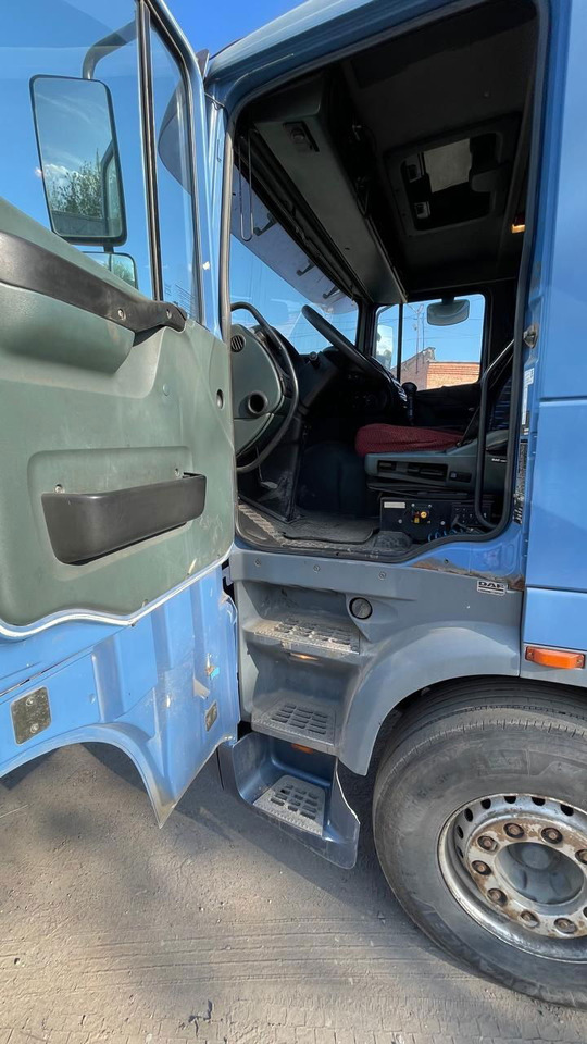 DAF XF 95.430 Tractor unit - Tractor: foto 2 DAF XF 95.430 Tractor unit - Tractor: foto 2