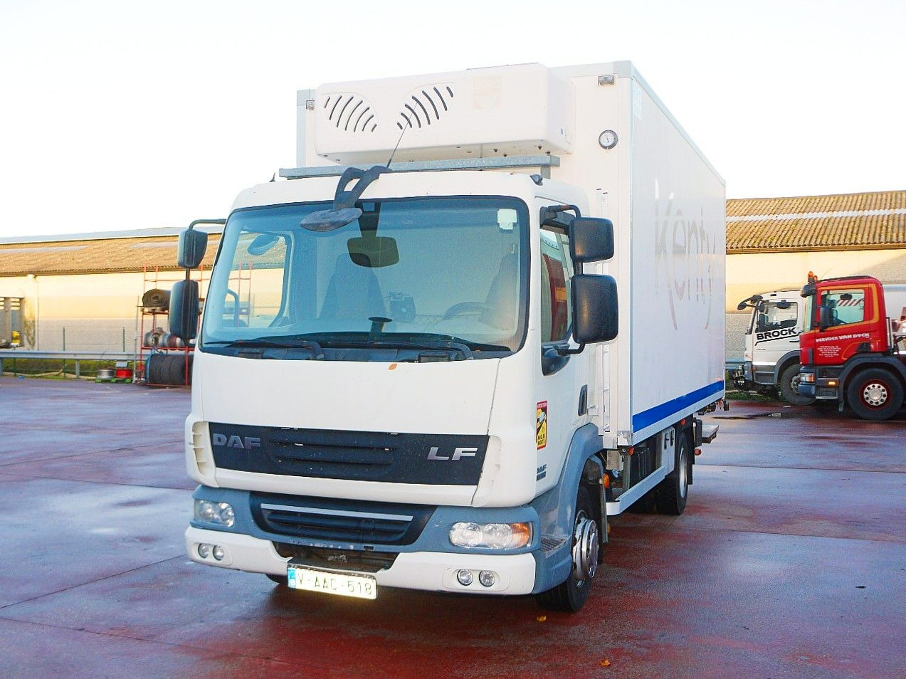 DAF LF 45.160 ISOTHERM KOFFER LADEBORDWAND - Camião frigorífico: foto 5 DAF LF 45.160 ISOTHERM KOFFER LADEBORDWAND - Camião frigorífico: foto 5