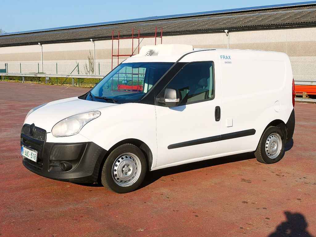 Fiat DOBLO 1.3 KUHLKASTENWAGEN RELEC FROID TR10 -20c - Carrinha frigorífica: foto 3 Fiat DOBLO 1.3 KUHLKASTENWAGEN RELEC FROID TR10 -20c - Carrinha frigorífica: foto 3