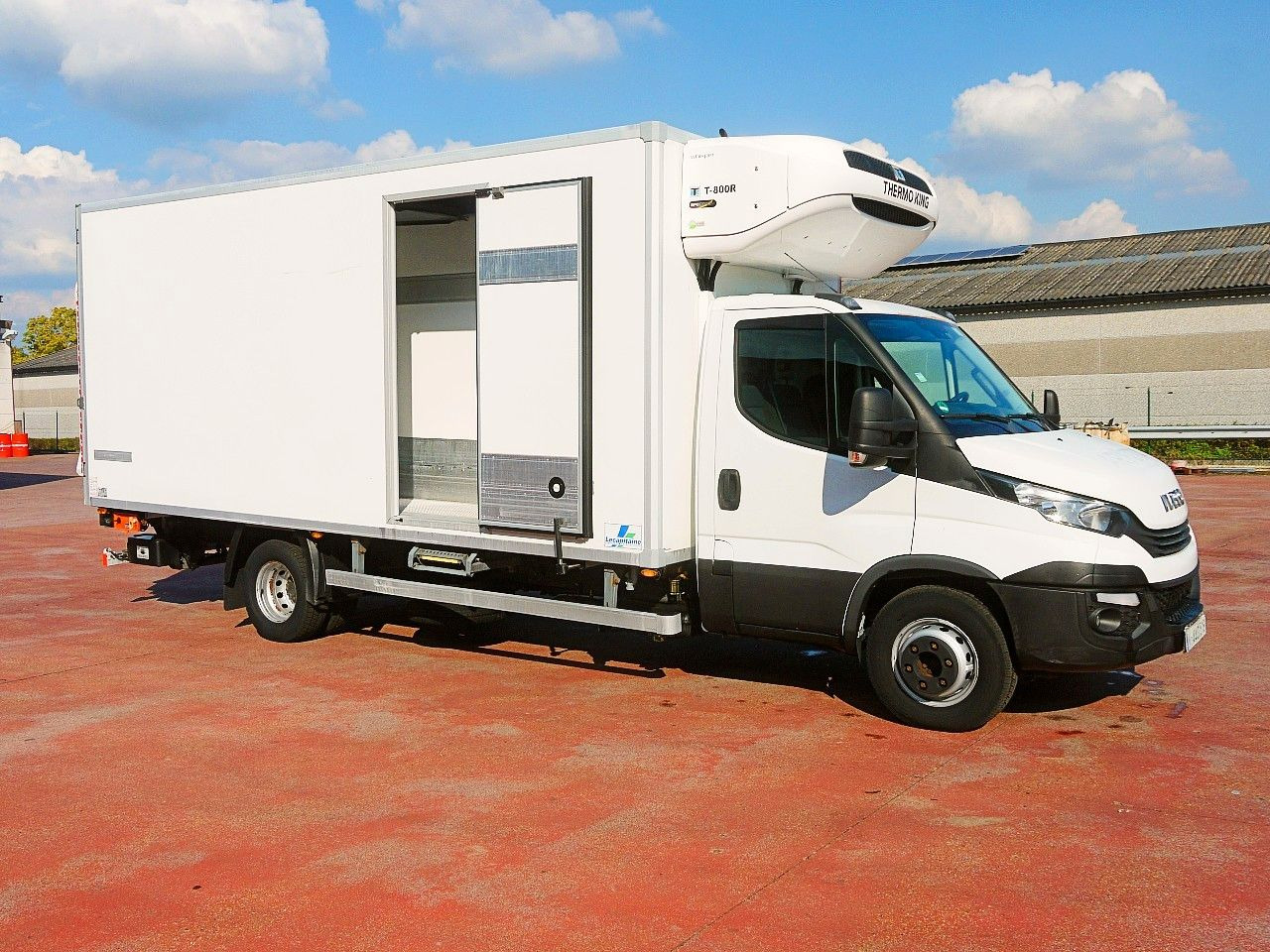 Iveco 72C21 70 65 DAILY THERMOKING T800 A/C LBW LUFT - Carrinha frigorífica: foto 3 Iveco 72C21 70 65 DAILY THERMOKING T800 A/C LBW LUFT - Carrinha frigorífica: foto 3