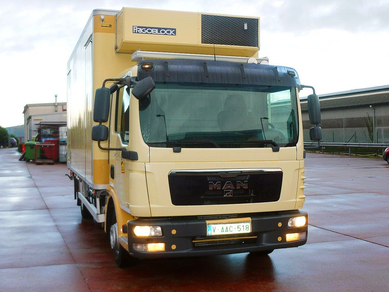 MAN TGL 12.220 KUHLKOFFER CHEREAU FRIGOBLOCK -30C - Camião frigorífico: foto 1 MAN TGL 12.220 KUHLKOFFER CHEREAU FRIGOBLOCK -30C - Camião frigorífico: foto 1