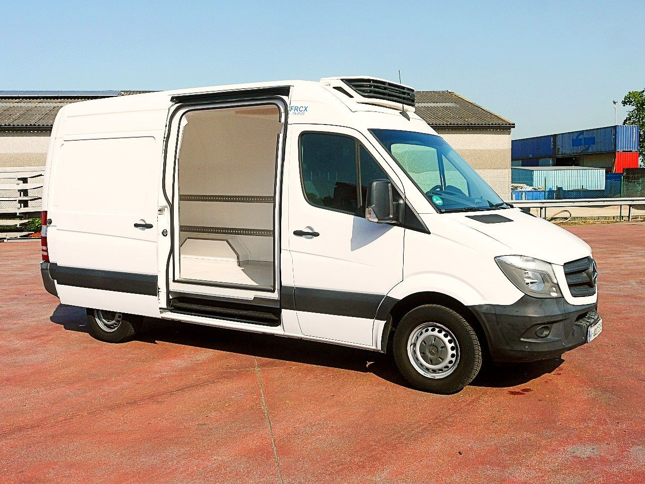 Mercedes-Benz 313 SPRINTER KUHLKASTENWAGEN CARRIER XARIOS -20C - Carrinha frigorífica: foto 3 Mercedes-Benz 313 SPRINTER KUHLKASTENWAGEN CARRIER XARIOS -20C - Carrinha frigorífica: foto 3