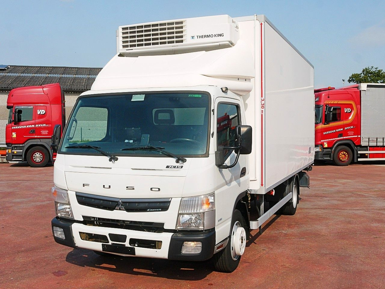 Mitsubishi FUSO CANTER 3.0 KUHLKOFFER THERMOKING V800 MT AC - Carrinha frigorífica: foto 5 Mitsubishi FUSO CANTER 3.0 KUHLKOFFER THERMOKING V800 MT AC - Carrinha frigorífica: foto 5