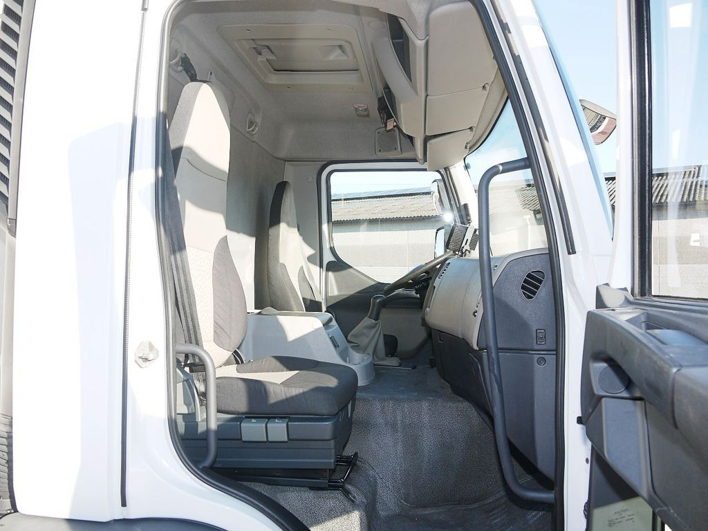 Camião frigorífico Renault P 270.19 D KUHLKOFER CARRIER SUPRA 950 MULIT LBW Renault P 270.19 D KUHLKOFER CARRIER SUPRA 950 MULIT LBW: foto 14