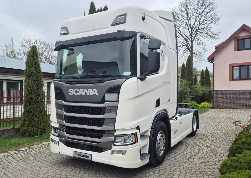 Tractor Scania R450: foto 1