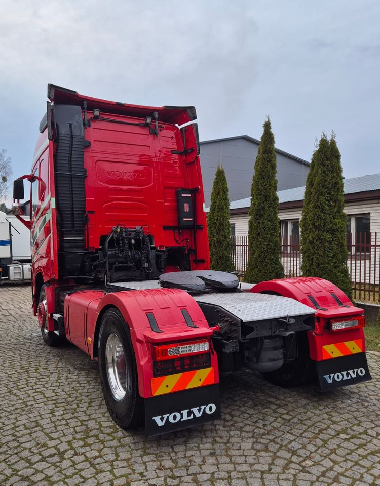 Volvo FH GLOBETROTTER - Tractor: foto 4 Volvo FH GLOBETROTTER - Tractor: foto 4