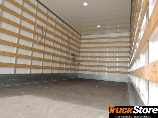 Mercedes-Benz Atego 1221 L - Camião furgão: foto 2 Mercedes-Benz Atego 1221 L - Camião furgão: foto 2