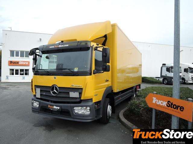 Mercedes-Benz Atego 1230 L - Camião furgão: foto 1 Mercedes-Benz Atego 1230 L - Camião furgão: foto 1