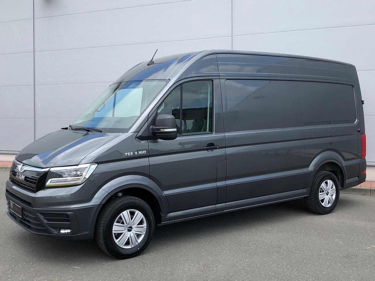 MAN TGE 3.160 L3H3 Kasten LED AHK NAVI GRA RWD SITZH - Furgão: foto 1 MAN TGE 3.160 L3H3 Kasten LED AHK NAVI GRA RWD SITZH - Furgão: foto 1