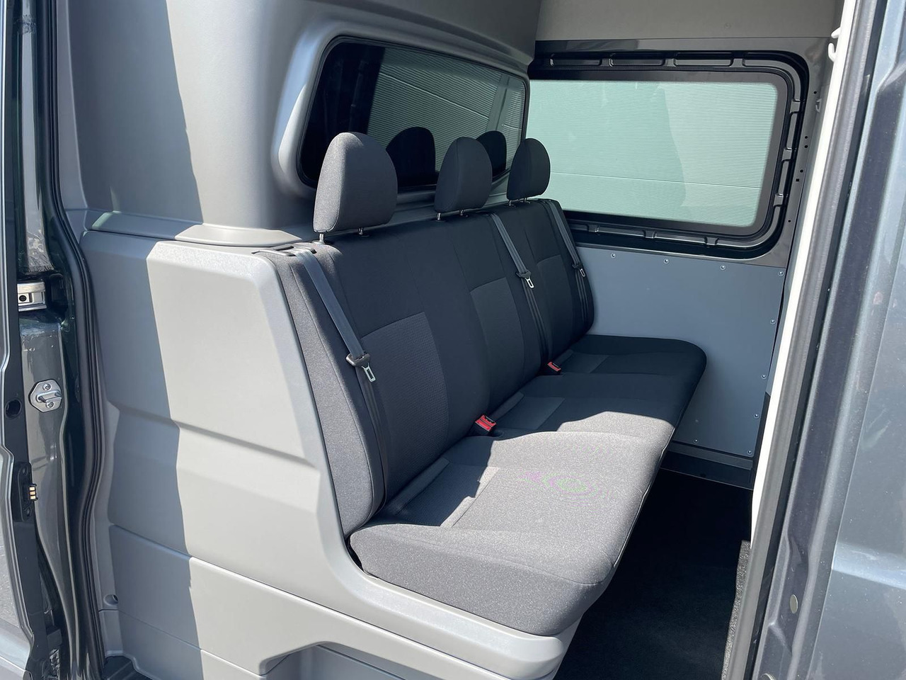 Automóvel MAN TGE 3.160 L3H3 MIXTO LED AHK NAVI GRA RWD SITZH: foto 6 Automóvel MAN TGE 3.160 L3H3 MIXTO LED AHK NAVI GRA RWD SITZH: foto 6