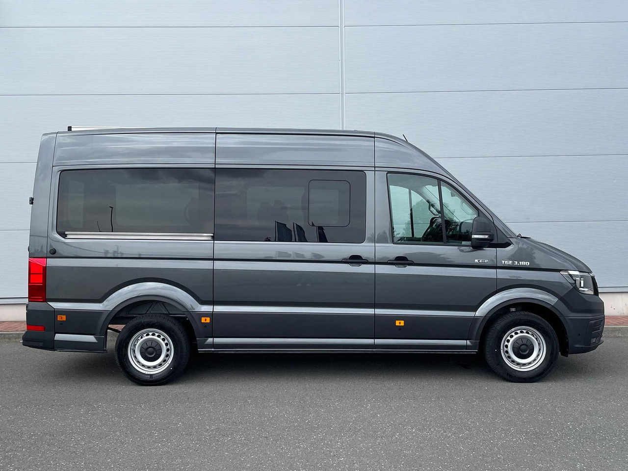 MAN TGE 3.180 Kombi L3H2 4x4 TEMPOMAT KAMERA 8-SITZE - Minibus, Furgão de passageiros: foto 5 MAN TGE 3.180 Kombi L3H2 4x4 TEMPOMAT KAMERA 8-SITZE - Minibus, Furgão de passageiros: foto 5