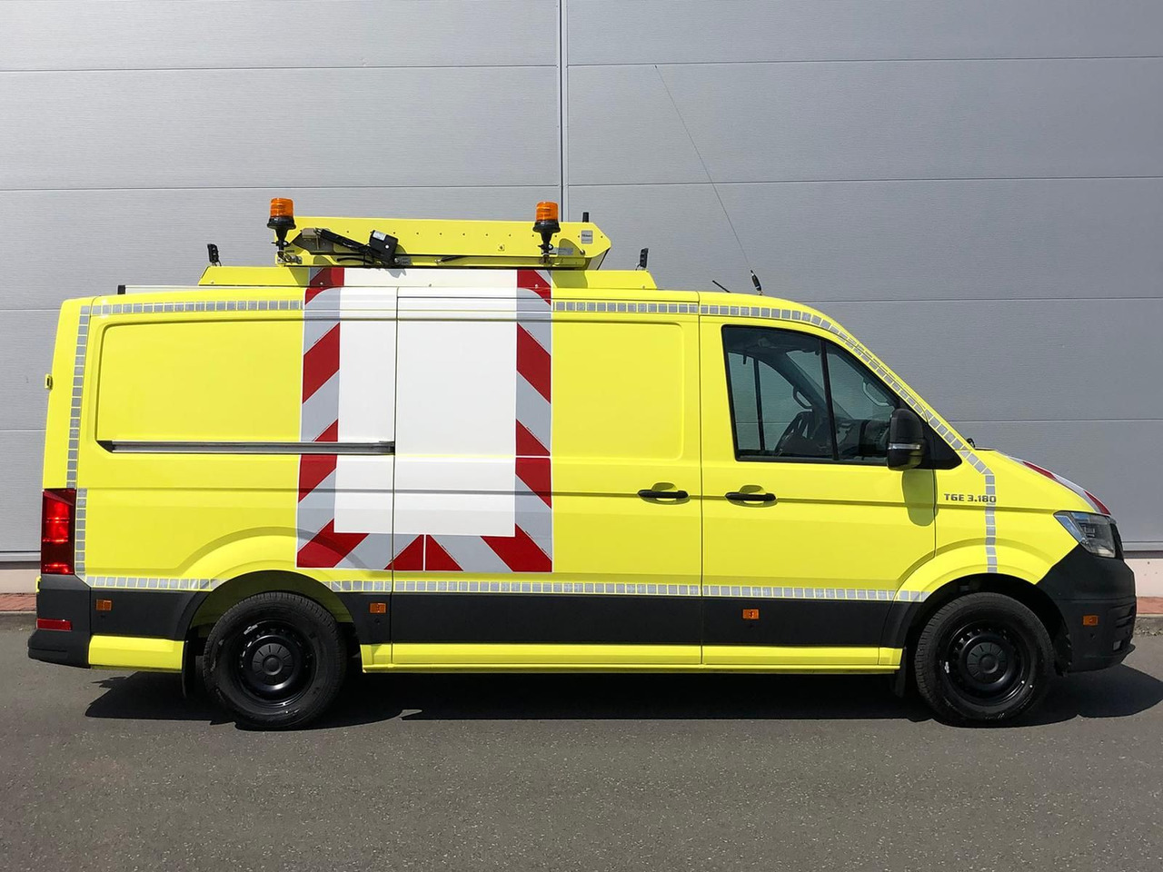 MAN TGE 3.180 L3H2 BF 4 BEGLEITFAHRZEUG ACC LED NAVI - Furgão: foto 5 MAN TGE 3.180 L3H2 BF 4 BEGLEITFAHRZEUG ACC LED NAVI - Furgão: foto 5