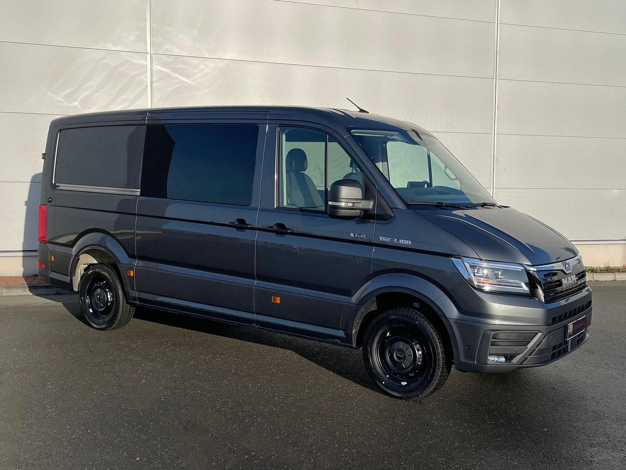 MAN TGE 3.180 L3H2 MIXTO 4x4 AUTOM ACC LED AHK DAB - Automóvel: foto 2 MAN TGE 3.180 L3H2 MIXTO 4x4 AUTOM ACC LED AHK DAB - Automóvel: foto 2