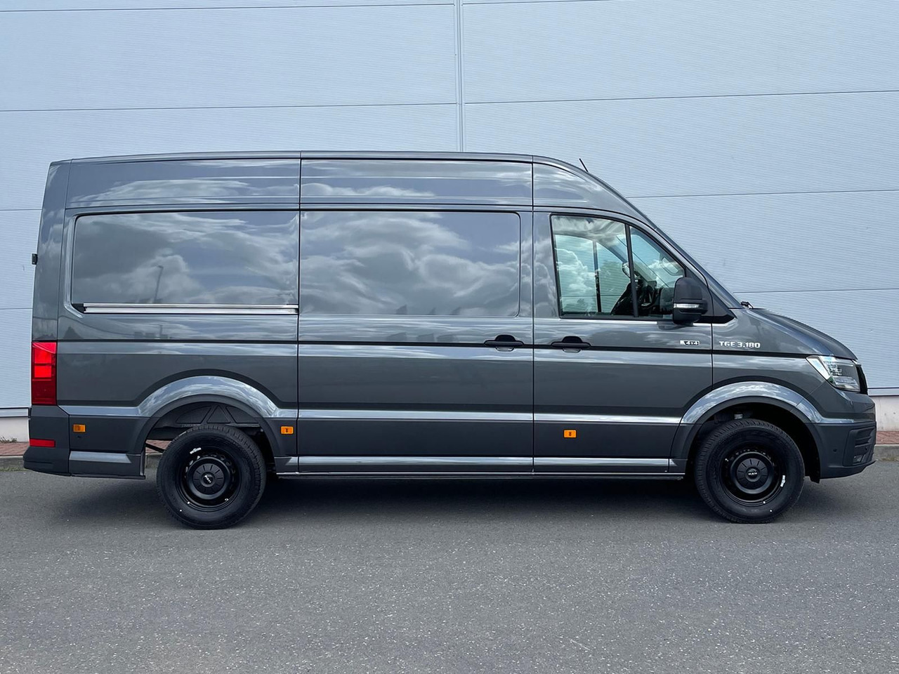 MAN TGE 3.180 L3H3 Kasten 4x4 CAMPER AHK ACC LED NAV - Automóvel: foto 5 MAN TGE 3.180 L3H3 Kasten 4x4 CAMPER AHK ACC LED NAV - Automóvel: foto 5