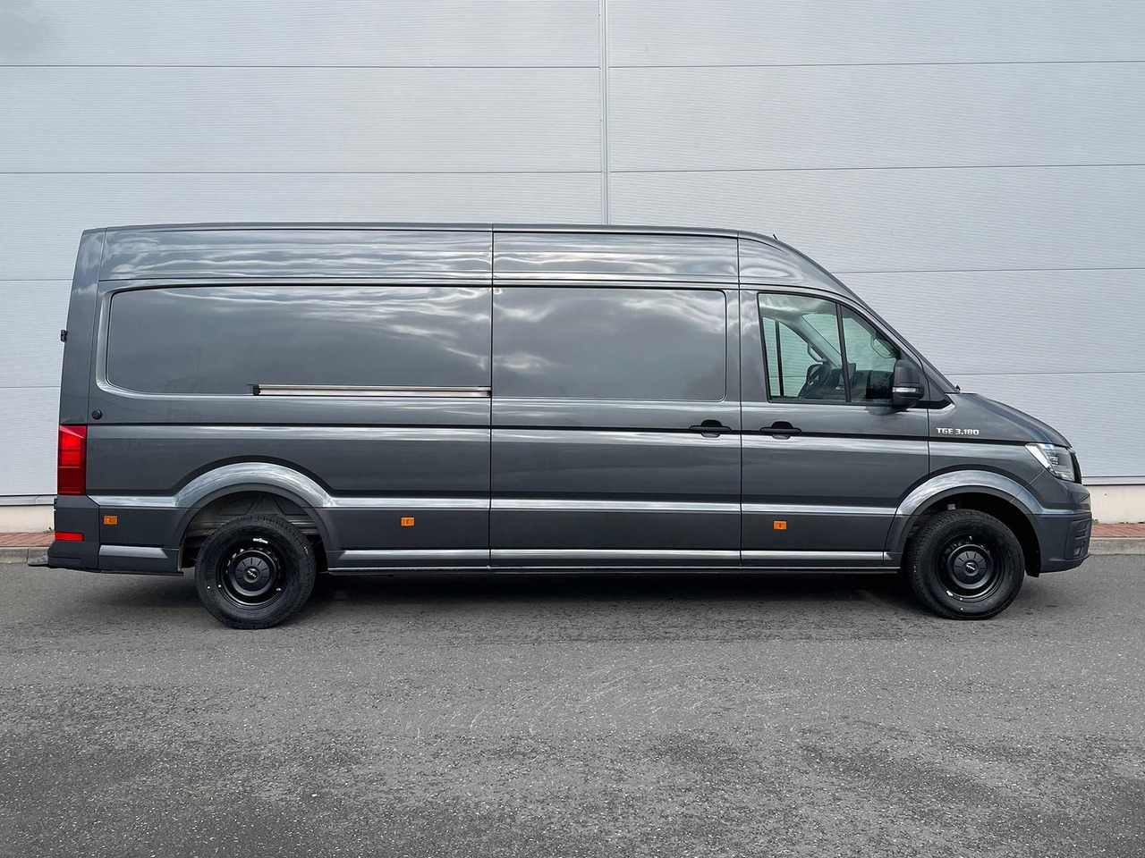 MAN TGE 3.180 L4H3 Kasten AHK STANDHZ ACC LED SITZHZ - Automóvel: foto 5 MAN TGE 3.180 L4H3 Kasten AHK STANDHZ ACC LED SITZHZ - Automóvel: foto 5