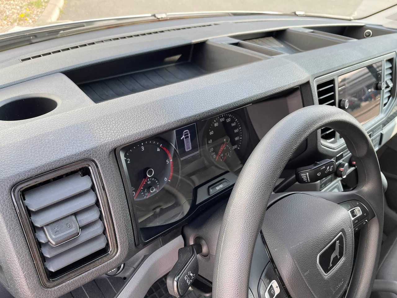 Furgão, Carrinha cabine dupla MAN TGE 3.180 L4H3 MIXTO 4x4 Autom LED ACC AHK: foto 25 Furgão, Carrinha cabine dupla MAN TGE 3.180 L4H3 MIXTO 4x4 Autom LED ACC AHK: foto 25