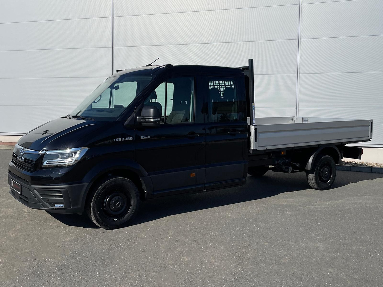 MAN TGE 3.180 Pritsche DOKA LR 4x4 ACC LED DIFF-SPER - Carrinha cabine dupla: foto 1 MAN TGE 3.180 Pritsche DOKA LR 4x4 ACC LED DIFF-SPER - Carrinha cabine dupla: foto 1