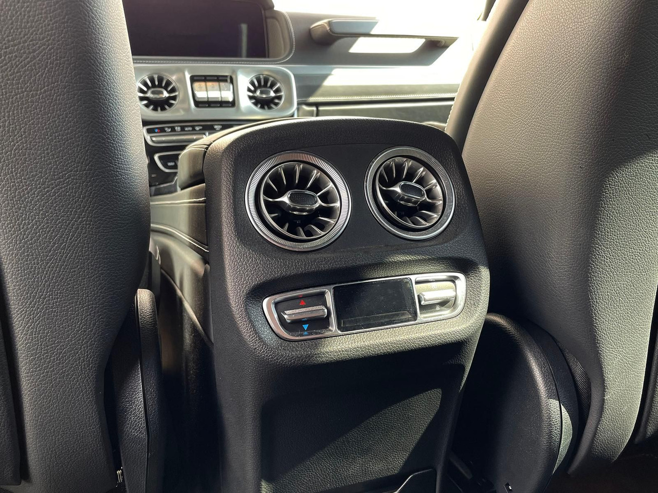 SUV Mercedes-Benz AMG G 63 4x4² 360° LEDER SHD NIGHT BURMESTER: foto 35
