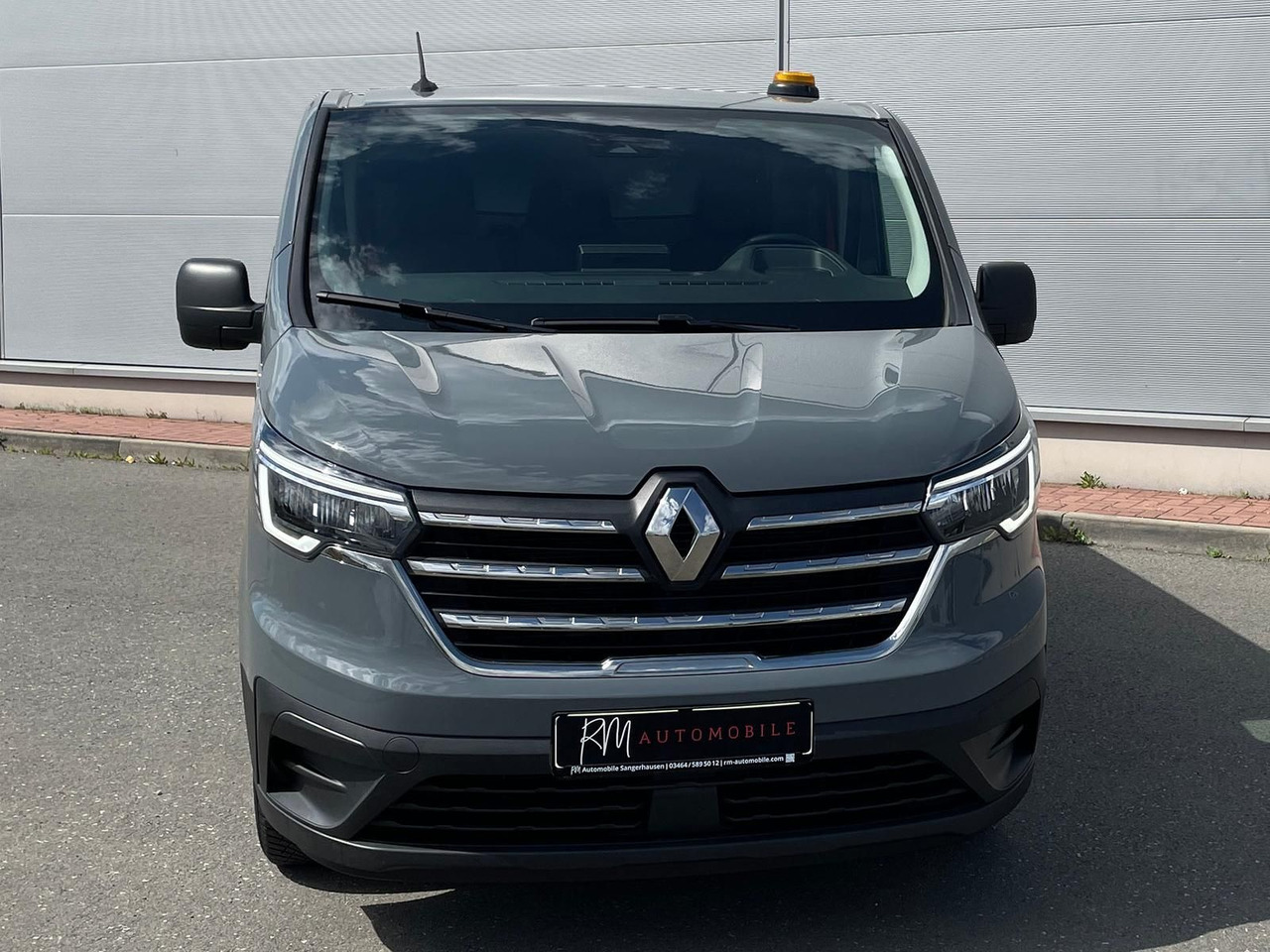 Renault Trafic Kasten RED EDITION L1H1 AHK LED DAB MFL - Furgão: foto 3 Renault Trafic Kasten RED EDITION L1H1 AHK LED DAB MFL - Furgão: foto 3