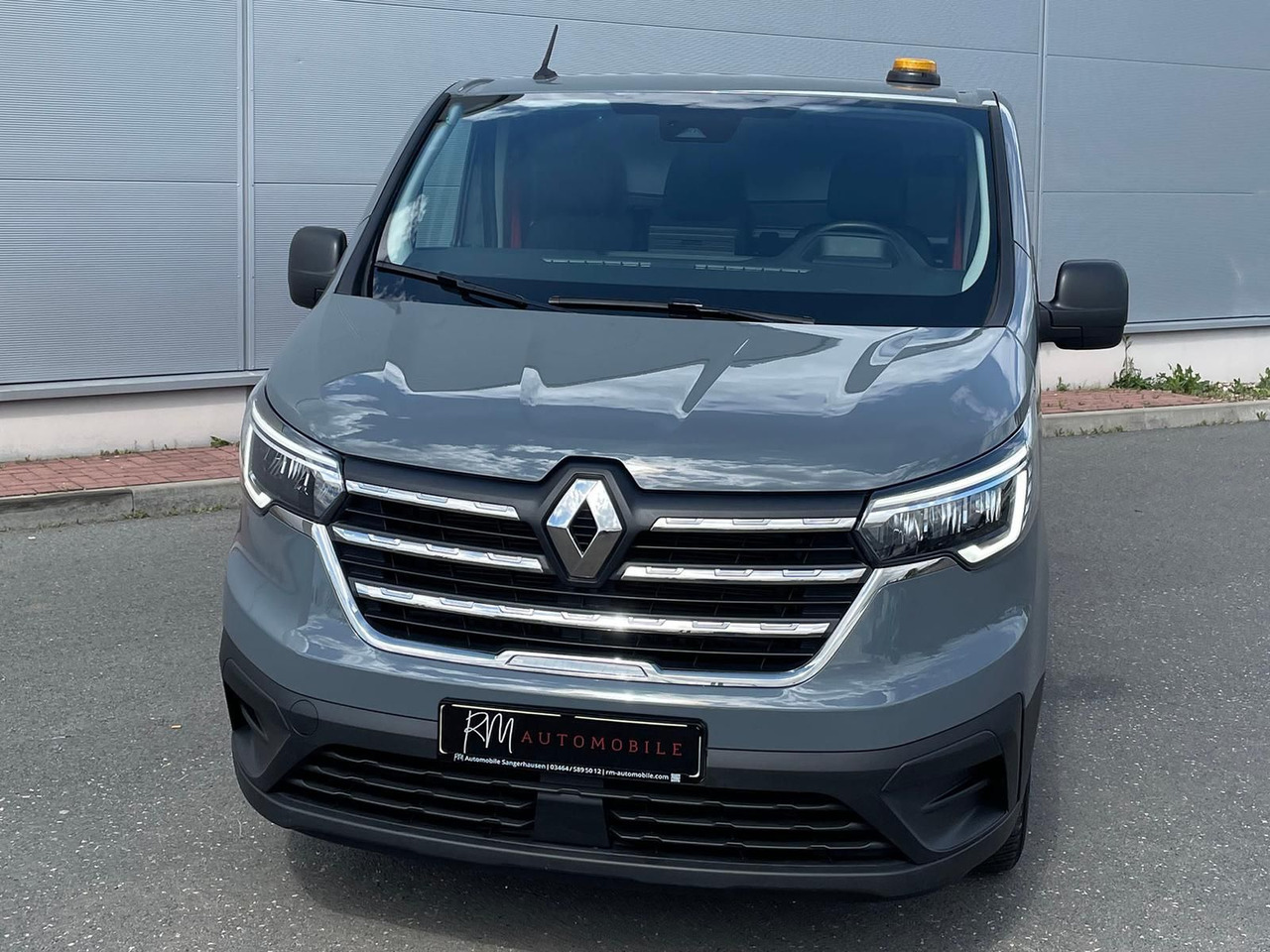 Renault Trafic Kasten RED EDITION L1H1 AHK LED DAB MFL - Furgão de passageiros: foto 4 Renault Trafic Kasten RED EDITION L1H1 AHK LED DAB MFL - Furgão de passageiros: foto 4