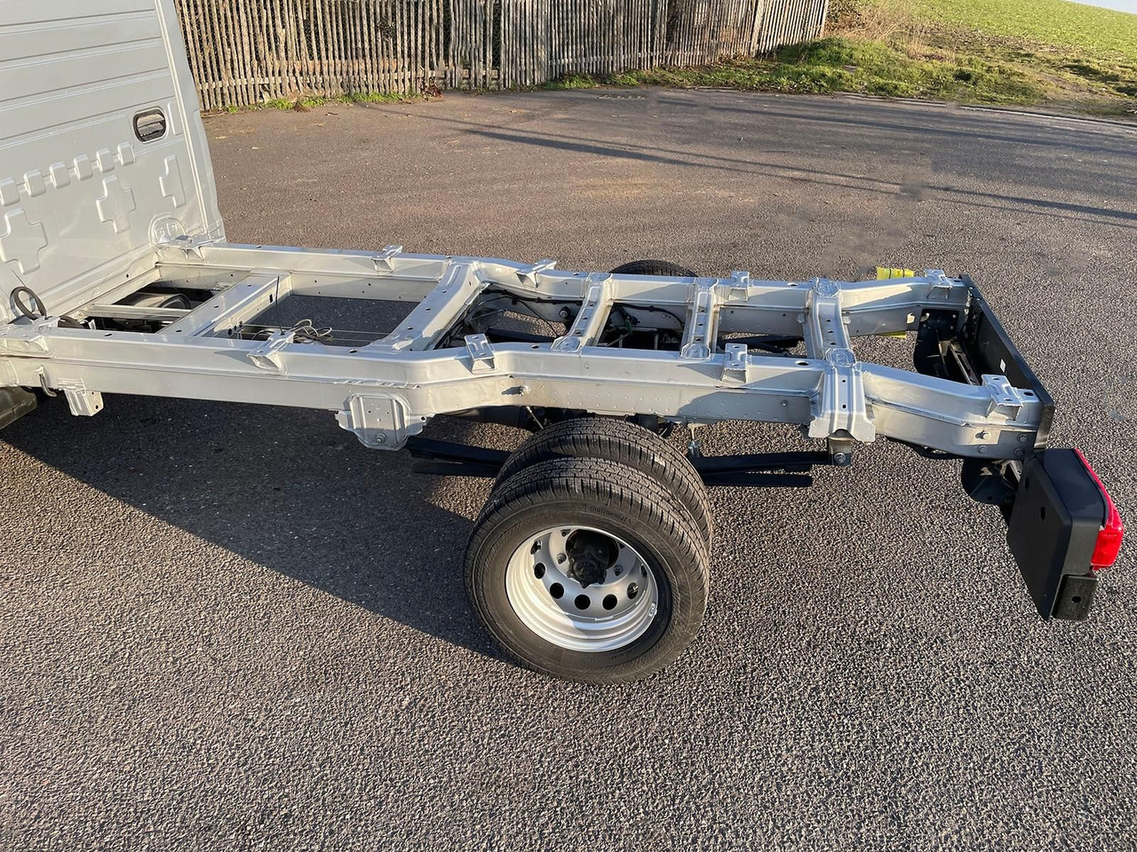 Veículo comercial, Carrinha cabine dupla MAN TGE 5.160 Fahrgestell DOKA L4 AHK SITZHZ LED DAB: foto 10