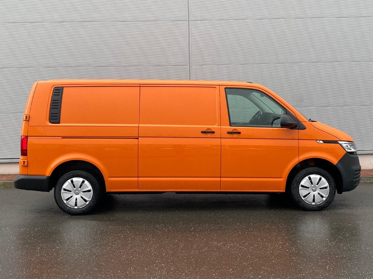 Volkswagen T6.1 Transporter Kasten lang LED PDC KLIMA SITZH - Veículo comercial: foto 5 Volkswagen T6.1 Transporter Kasten lang LED PDC KLIMA SITZH - Veículo comercial: foto 5