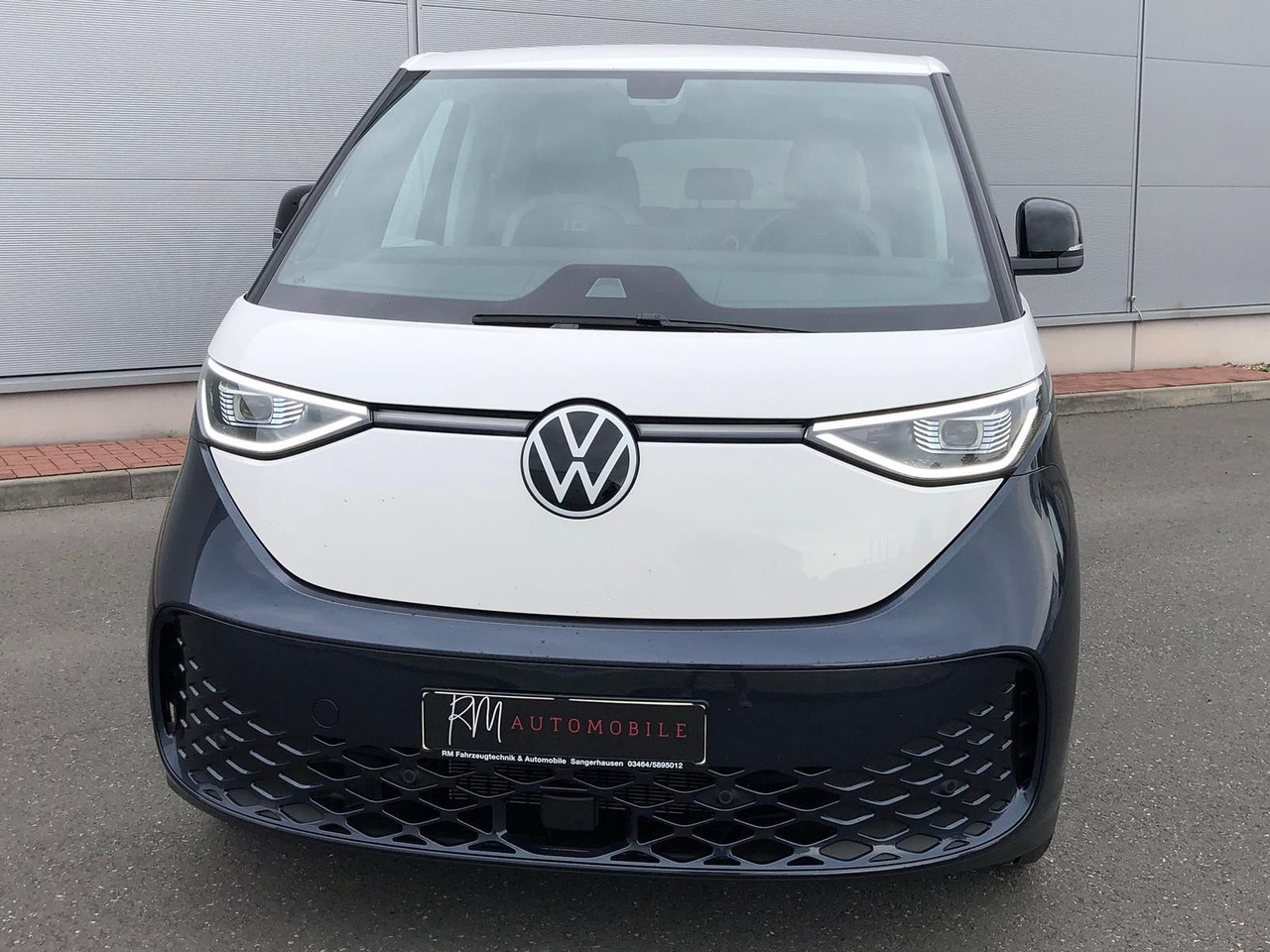 Volkswagen ID. Buzz 150 kW Pro AHK ACC MATRIX LED KEYLESS - Minibus, Ônibus elétrico: foto 4 Volkswagen ID. Buzz 150 kW Pro AHK ACC MATRIX LED KEYLESS - Minibus, Ônibus elétrico: foto 4
