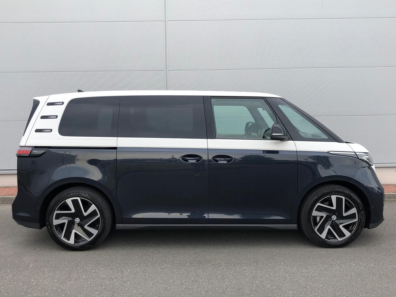 Volkswagen ID. Buzz 150 kW Pro AHK ACC MATRIX LED KEYLESS - Minibus, Ônibus elétrico: foto 5 Volkswagen ID. Buzz 150 kW Pro AHK ACC MATRIX LED KEYLESS - Minibus, Ônibus elétrico: foto 5