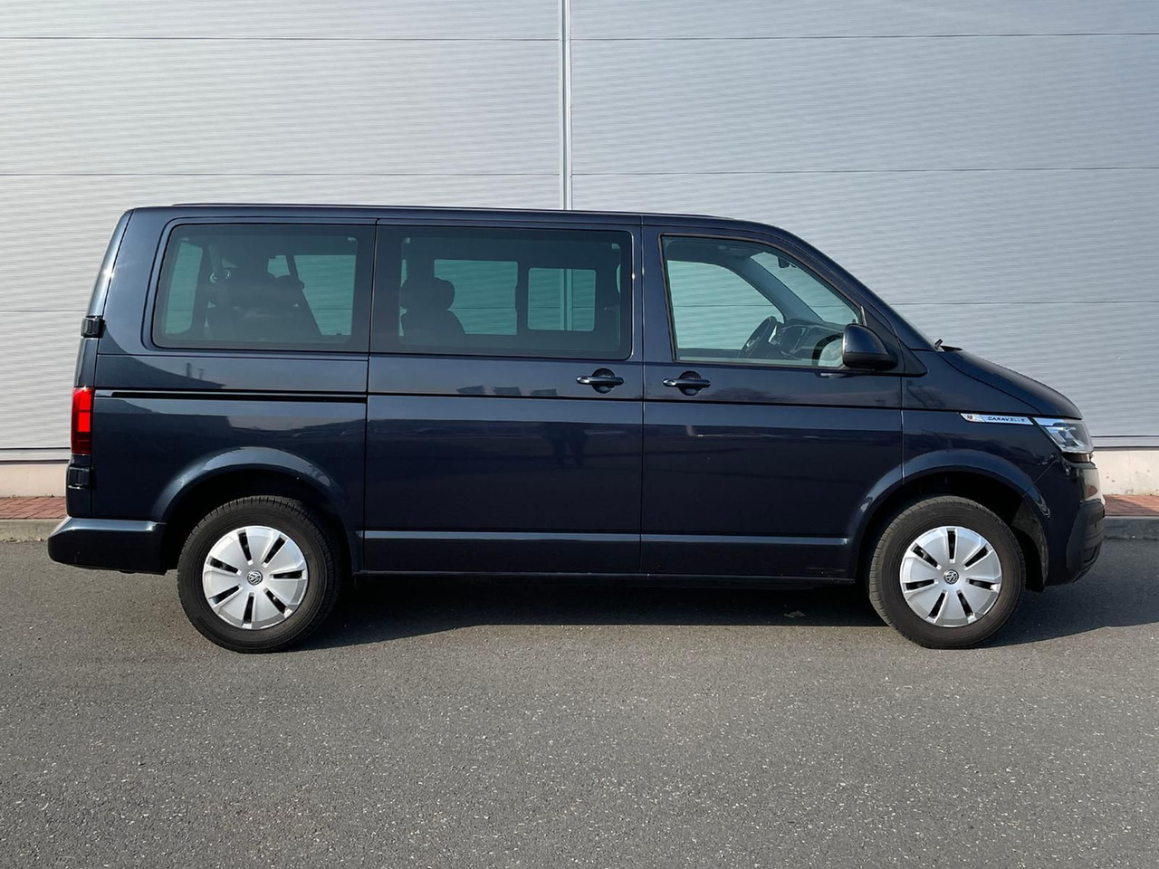 Volkswagen T6.1 Caravelle Comfortline NAV LED TEMP DAB PDC - Furgão de passageiros: foto 5 Volkswagen T6.1 Caravelle Comfortline NAV LED TEMP DAB PDC - Furgão de passageiros: foto 5