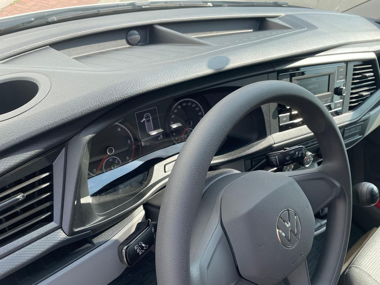 Furgão, Carrinha cabine dupla Volkswagen T6.1 Transporter MIXTO LR 2.0 TDI KLIMA PDC: foto 19 Furgão, Carrinha cabine dupla Volkswagen T6.1 Transporter MIXTO LR 2.0 TDI KLIMA PDC: foto 19