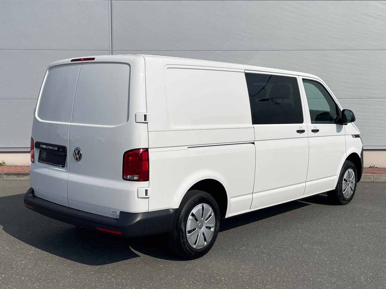 Furgão, Carrinha cabine dupla Volkswagen T6.1 Transporter MIXTO LR 2.0 TDI KLIMA PDC: foto 7 Furgão, Carrinha cabine dupla Volkswagen T6.1 Transporter MIXTO LR 2.0 TDI KLIMA PDC: foto 7