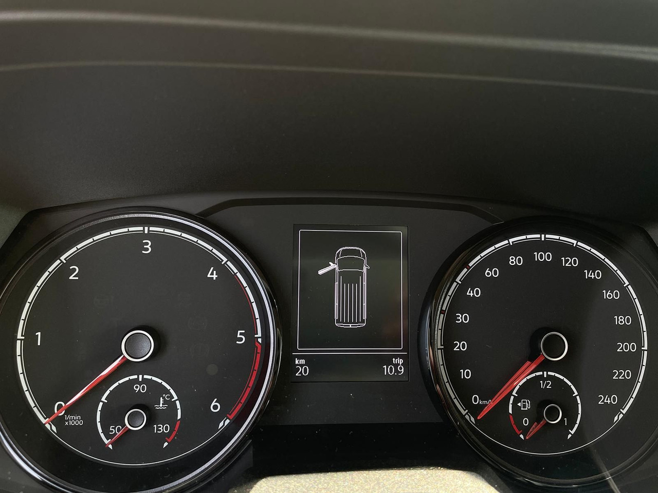 Furgão, Carrinha cabine dupla Volkswagen T6.1 Transporter MIXTO LR 2.0 TDI KLIMA PDC: foto 20 Furgão, Carrinha cabine dupla Volkswagen T6.1 Transporter MIXTO LR 2.0 TDI KLIMA PDC: foto 20