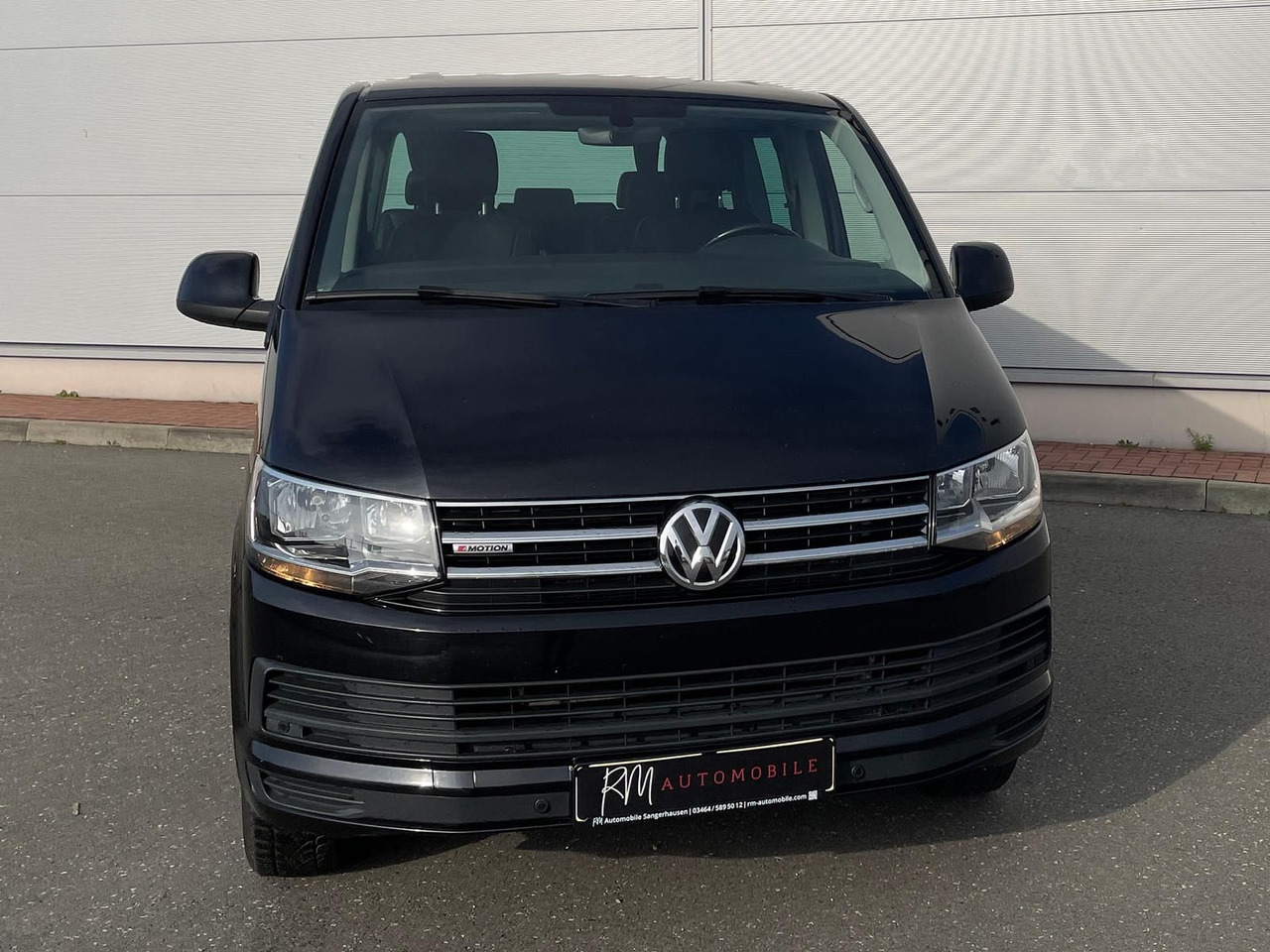 Volkswagen T6 Multivan Comfortline 4M AHK STANDHZ SITZH DAB - Minibus, Furgão de passageiros: foto 3 Volkswagen T6 Multivan Comfortline 4M AHK STANDHZ SITZH DAB - Minibus, Furgão de passageiros: foto 3