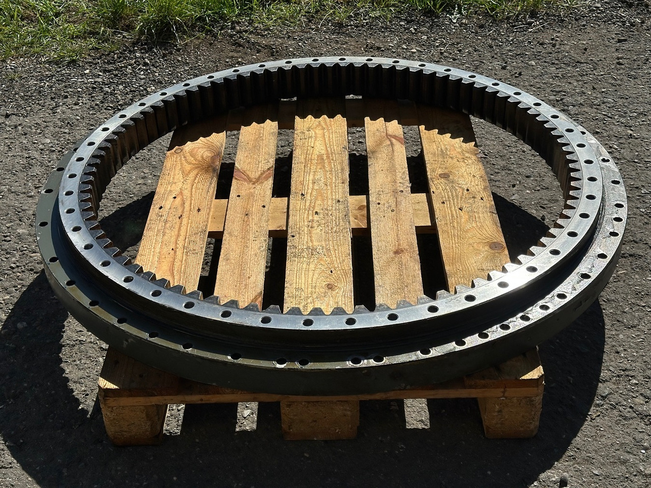 LIEBHERR Original Drehkranz – Kugeldrehverbindung mit ID-Nr.11690802. R920 S-1545,R920-1545,R922 LC-1442,R922 LC-1443,R922-1442,R924 LC-1444,R924 LC-1445,R924-1444,R925-1444. #11690802.N10220272# - Coroa de giro por Escavadora de rastos: foto 5 LIEBHERR Original Drehkranz – Kugeldrehverbindung mit ID-Nr.11690802. R920 S-1545,R920-1545,R922 LC-1442,R922 LC-1443,R922-1442,R924 LC-1444,R924 LC-1445,R924-1444,R925-1444. #11690802.N10220272# - Coroa de giro por Escavadora de rastos: foto 5