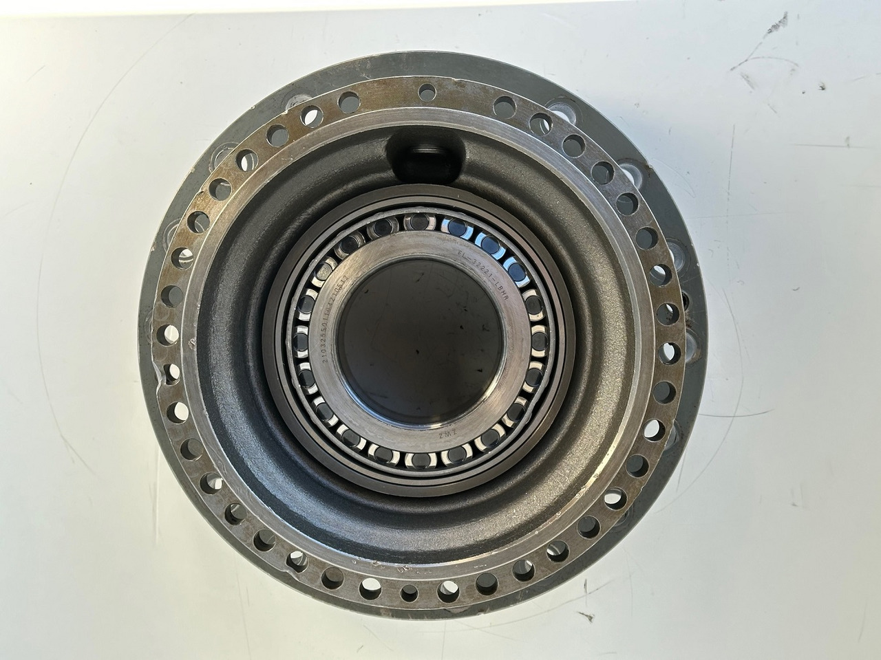 Motor de giro por Máquina de construção Liebherr Abtriebswellengehäuse ID-Nr.90208566 inkl. beiden Kegelrollenlager ID-Nr.10030908 - ID-Nr.761001903. LH40, LH50, R926, R928, R930. #90208566.137239#: foto 13 Motor de giro por Máquina de construção Liebherr Abtriebswellengehäuse ID-Nr.90208566 inkl. beiden Kegelrollenlager ID-Nr.10030908 - ID-Nr.761001903. LH40, LH50, R926, R928, R930. #90208566.137239#: foto 13