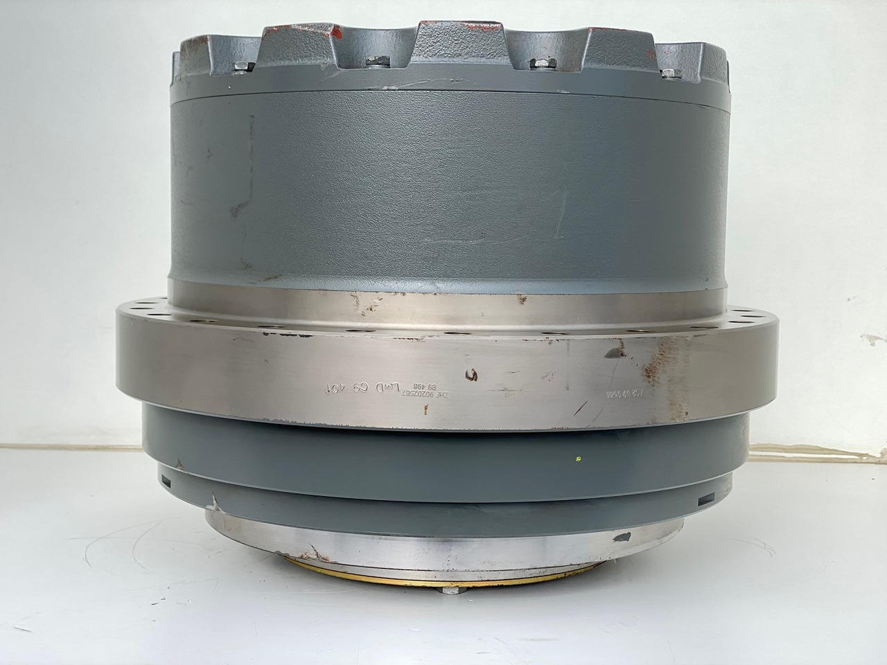 Liebherr Fahrantrieb FAT450P123, ID-Nr.90202516 - ID-Nr.90202517. LOS954, R940, R946, R950, R954, R956. #159-04# - Comando final por Escavadora de rastos: foto 2 Liebherr Fahrantrieb FAT450P123, ID-Nr.90202516 - ID-Nr.90202517. LOS954, R940, R946, R950, R954, R956. #159-04# - Comando final por Escavadora de rastos: foto 2