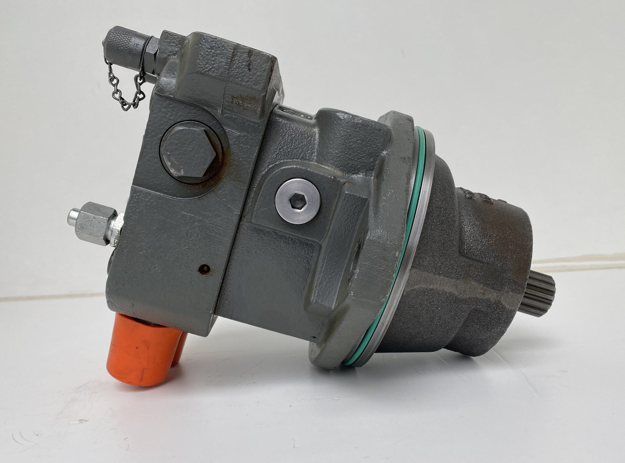 Liebherr Hydraulikeinbaumotor FMF045, ID-Nr.11432813. A913 COMP, A914 COMP, A914, A916 COMP ,A916, A918 COMP, A918, A920, A922 RAIL, A924 RAIL, LH18, R914 COMP, R914, R918, R920 K-LC,R920 K-NLC. #1055 - Motor de giro por Máquina de construção: foto 3 Liebherr Hydraulikeinbaumotor FMF045, ID-Nr.11432813. A913 COMP, A914 COMP, A914, A916 COMP ,A916, A918 COMP, A918, A920, A922 RAIL, A924 RAIL, LH18, R914 COMP, R914, R918, R920 K-LC,R920 K-NLC. #1055 - Motor de giro por Máquina de construção: foto 3