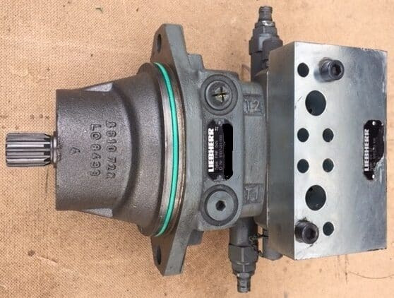 Liebherr Hydraulikeinbaumotor FMF045 and Dämpfungsventil DV22. ID-Nr.10137481 - ID-Nr.10152486 - ID-Nr.11369615 and ID-Nr.10151323 - Motor hidráulico por Escavadora de rastos: foto 1 Liebherr Hydraulikeinbaumotor FMF045 and Dämpfungsventil DV22. ID-Nr.10137481 - ID-Nr.10152486 - ID-Nr.11369615 and ID-Nr.10151323 - Motor hidráulico por Escavadora de rastos: foto 1