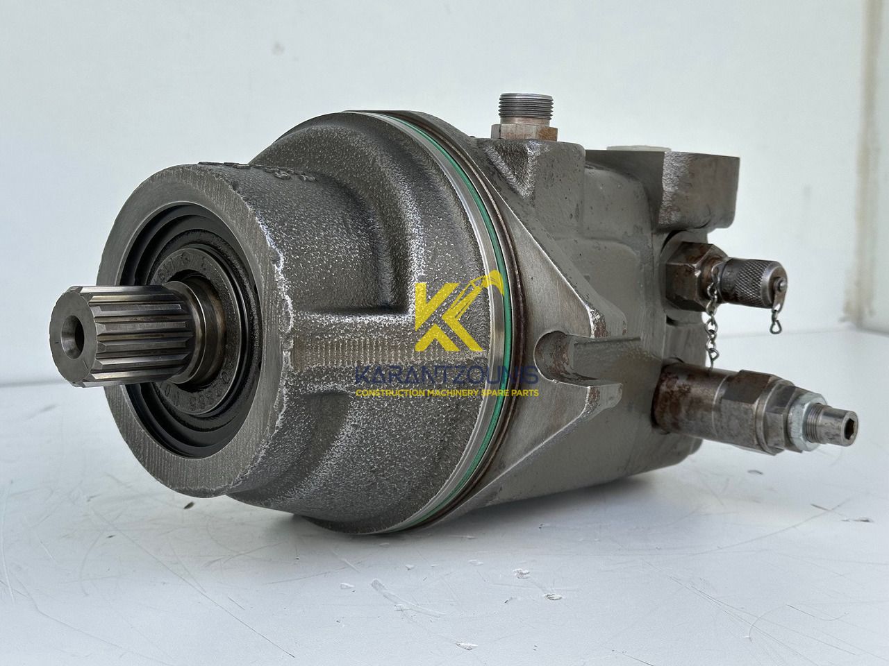 Liebherr Hydraulikeinbaumotor Typ:FMF058, ID-Nr.10122576 - ID-Nr.10145827 - ID-Nr.11371069. LOS1906, P924 COMP , R906, R906 PROTO, R916, R922, R924, R924 COMP, R926 COMP, R926 K LC. #11371069.08604# - Motor hidráulico por Escavadora de rastos: foto 1 Liebherr Hydraulikeinbaumotor Typ:FMF058, ID-Nr.10122576 - ID-Nr.10145827 - ID-Nr.11371069. LOS1906, P924 COMP , R906, R906 PROTO, R916, R922, R924, R924 COMP, R926 COMP, R926 K LC. #11371069.08604# - Motor hidráulico por Escavadora de rastos: foto 1
