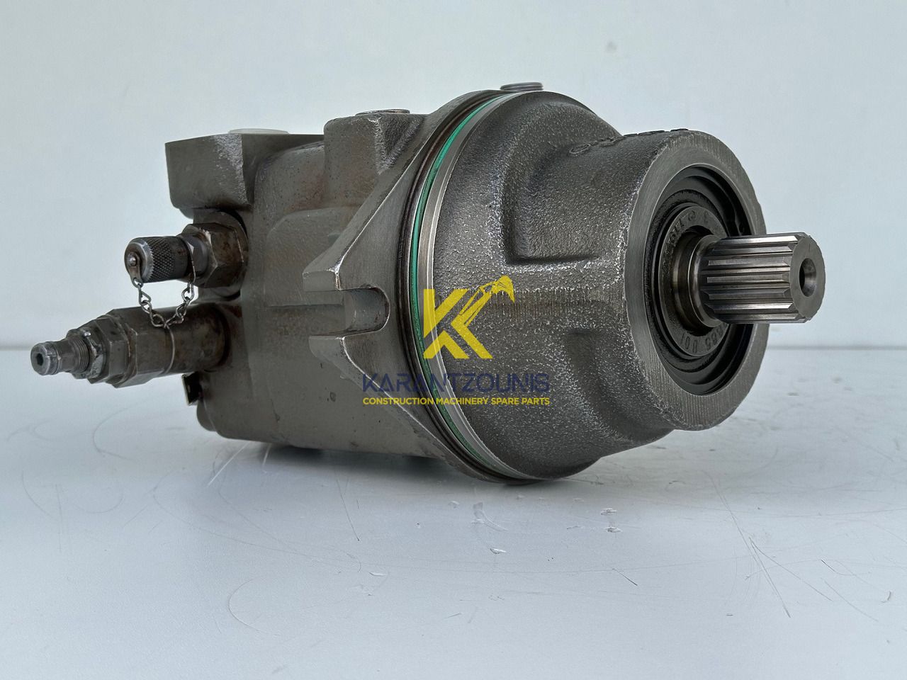 Liebherr Hydraulikeinbaumotor Typ:FMF058, ID-Nr.10122576 - ID-Nr.10145827 - ID-Nr.11371069. LOS1906, P924 COMP , R906, R906 PROTO, R916, R922, R924, R924 COMP, R926 COMP, R926 K LC. #11371069.08604# - Motor hidráulico por Escavadora de rastos: foto 2 Liebherr Hydraulikeinbaumotor Typ:FMF058, ID-Nr.10122576 - ID-Nr.10145827 - ID-Nr.11371069. LOS1906, P924 COMP , R906, R906 PROTO, R916, R922, R924, R924 COMP, R926 COMP, R926 K LC. #11371069.08604# - Motor hidráulico por Escavadora de rastos: foto 2