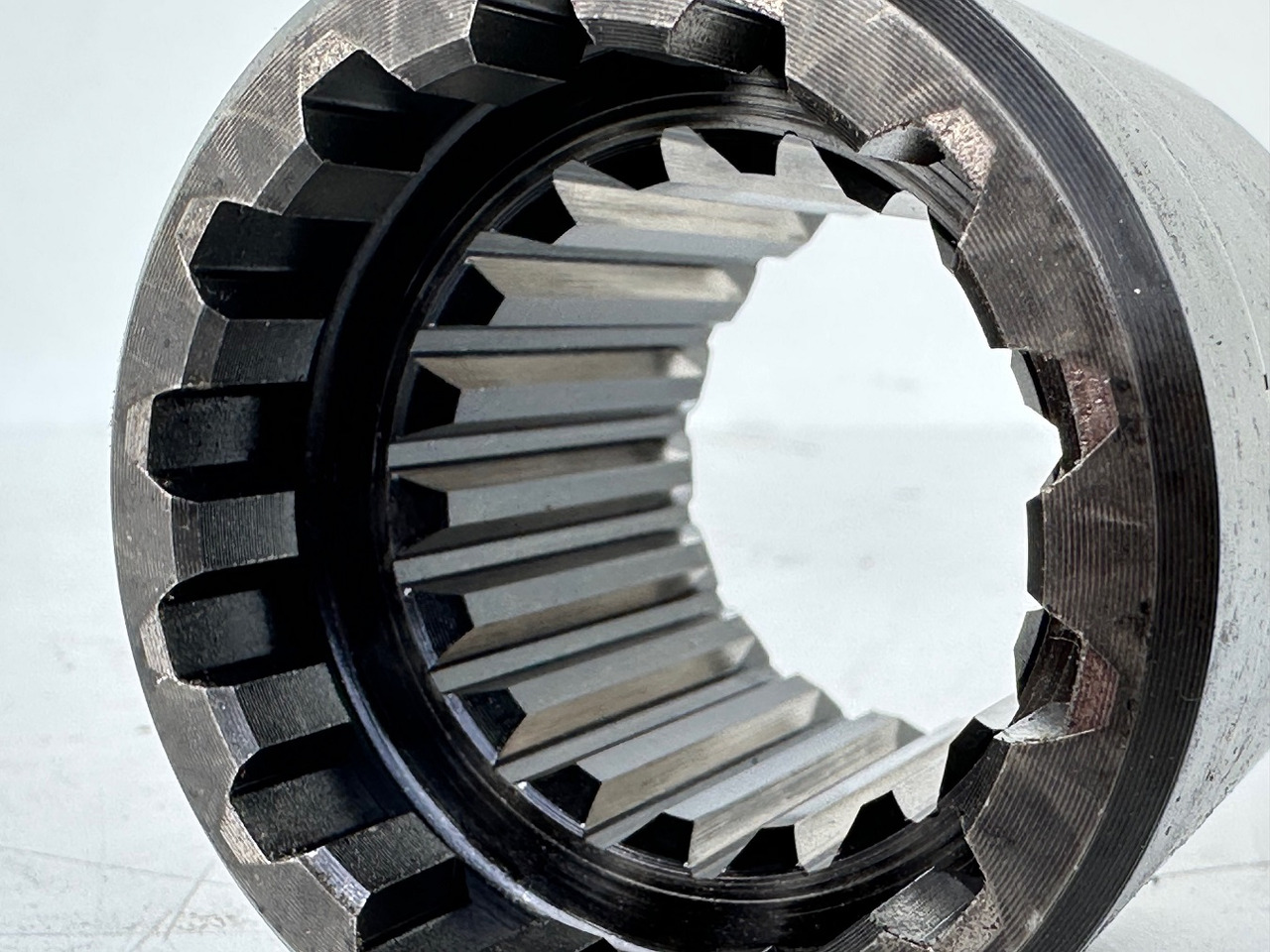 Liebherr Nabe. ID-Nr.90019646. SAT325/274. R946, R950, RZG390. #90019646.FR.40254# - Motor de giro por Escavadora de rastos: foto 5 Liebherr Nabe. ID-Nr.90019646. SAT325/274. R946, R950, RZG390. #90019646.FR.40254# - Motor de giro por Escavadora de rastos: foto 5