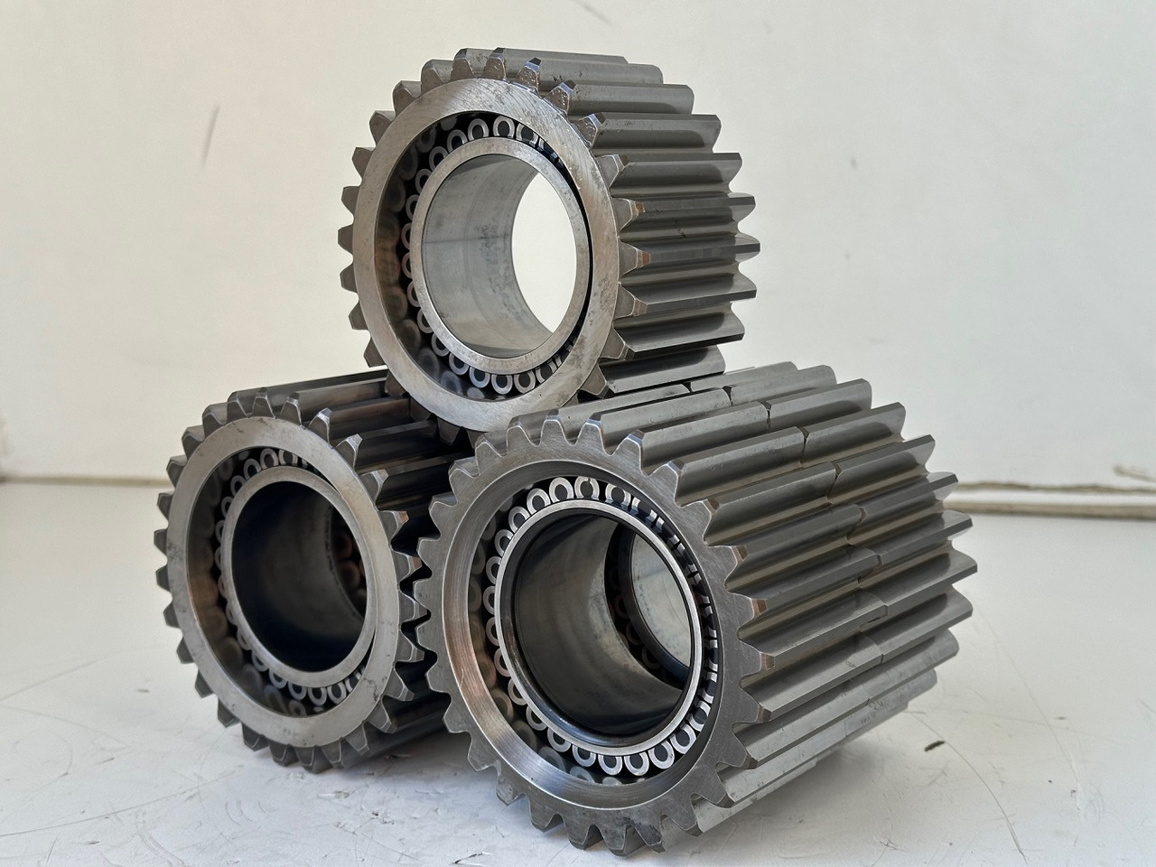 Liebherr Planetenrad ID-Nr.90024935. FAT400P112 - FAT400P130 - FAT400P139. R926, R928, R930, R934, R936, R938, R940, R944, R946, R950 T. #90024935.01.51139# - Caixa de velocidade por Máquina de construção: foto 1 Liebherr Planetenrad ID-Nr.90024935. FAT400P112 - FAT400P130 - FAT400P139. R926, R928, R930, R934, R936, R938, R940, R944, R946, R950 T. #90024935.01.51139# - Caixa de velocidade por Máquina de construção: foto 1