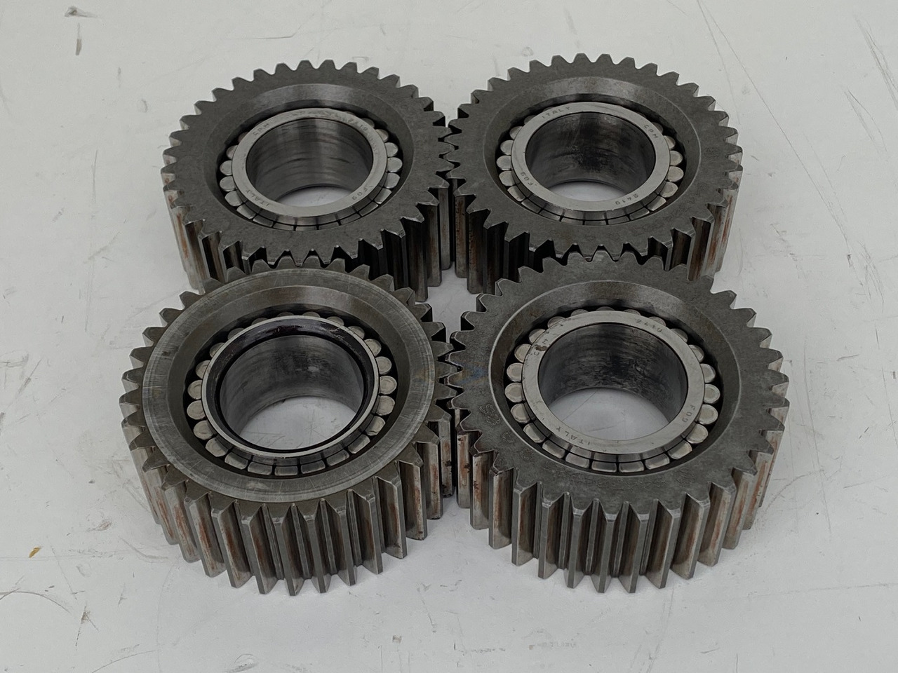 Liebherr Planetenrad mit Zylinderrollenlager ID-Nr.9443048 - ID-Nr.944304803 - ID-Nr.90209439 - ID-Nr.761003303- ID-Nr.10191884. #PL25.11# - Motor de giro por Escavadora de rastos: foto 1 Liebherr Planetenrad mit Zylinderrollenlager ID-Nr.9443048 - ID-Nr.944304803 - ID-Nr.90209439 - ID-Nr.761003303- ID-Nr.10191884. #PL25.11# - Motor de giro por Escavadora de rastos: foto 1