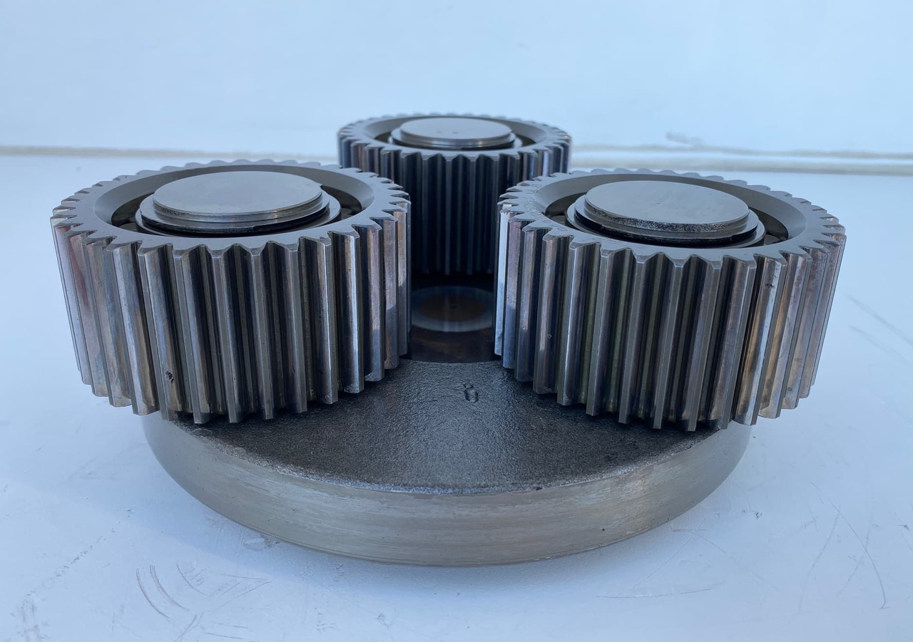 Liebherr Planetenträger ID-Nr.970559601 mit Planetenrad ID-Nr.944305703 - ID-Nr.90213986. A900,A904,A913 COMP,A914 COMP,A914,A916 COMP,A916,A918 COMP,A918,A920,A922 RAIL A924 RAIL,LH18,LH22,LH24,LH2 - Motor de giro por Máquina de construção: foto 4 Liebherr Planetenträger ID-Nr.970559601 mit Planetenrad ID-Nr.944305703 - ID-Nr.90213986. A900,A904,A913 COMP,A914 COMP,A914,A916 COMP,A916,A918 COMP,A918,A920,A922 RAIL A924 RAIL,LH18,LH22,LH24,LH2 - Motor de giro por Máquina de construção: foto 4