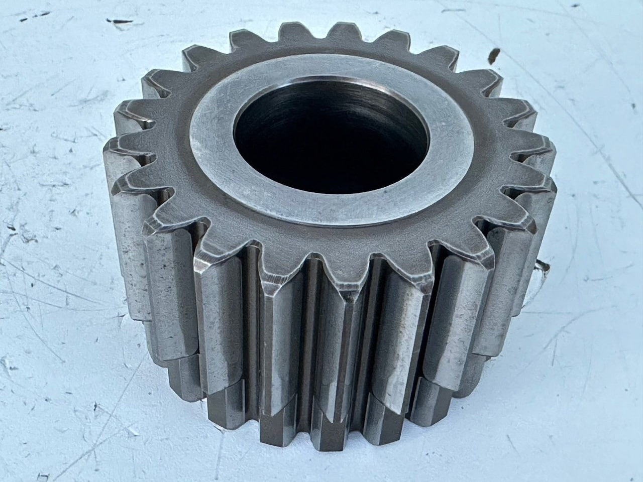 Liebherr Sonnenrad ID-Nr.90002821. FAT400P112, FAT400P130, FAT400P139. R926, R928, R930, R934, R936, R938, R940, R944, R946, R950 T. #01.51139# - Transmissão por Máquina de construção: foto 3 Liebherr Sonnenrad ID-Nr.90002821. FAT400P112, FAT400P130, FAT400P139. R926, R928, R930, R934, R936, R938, R940, R944, R946, R950 T. #01.51139# - Transmissão por Máquina de construção: foto 3