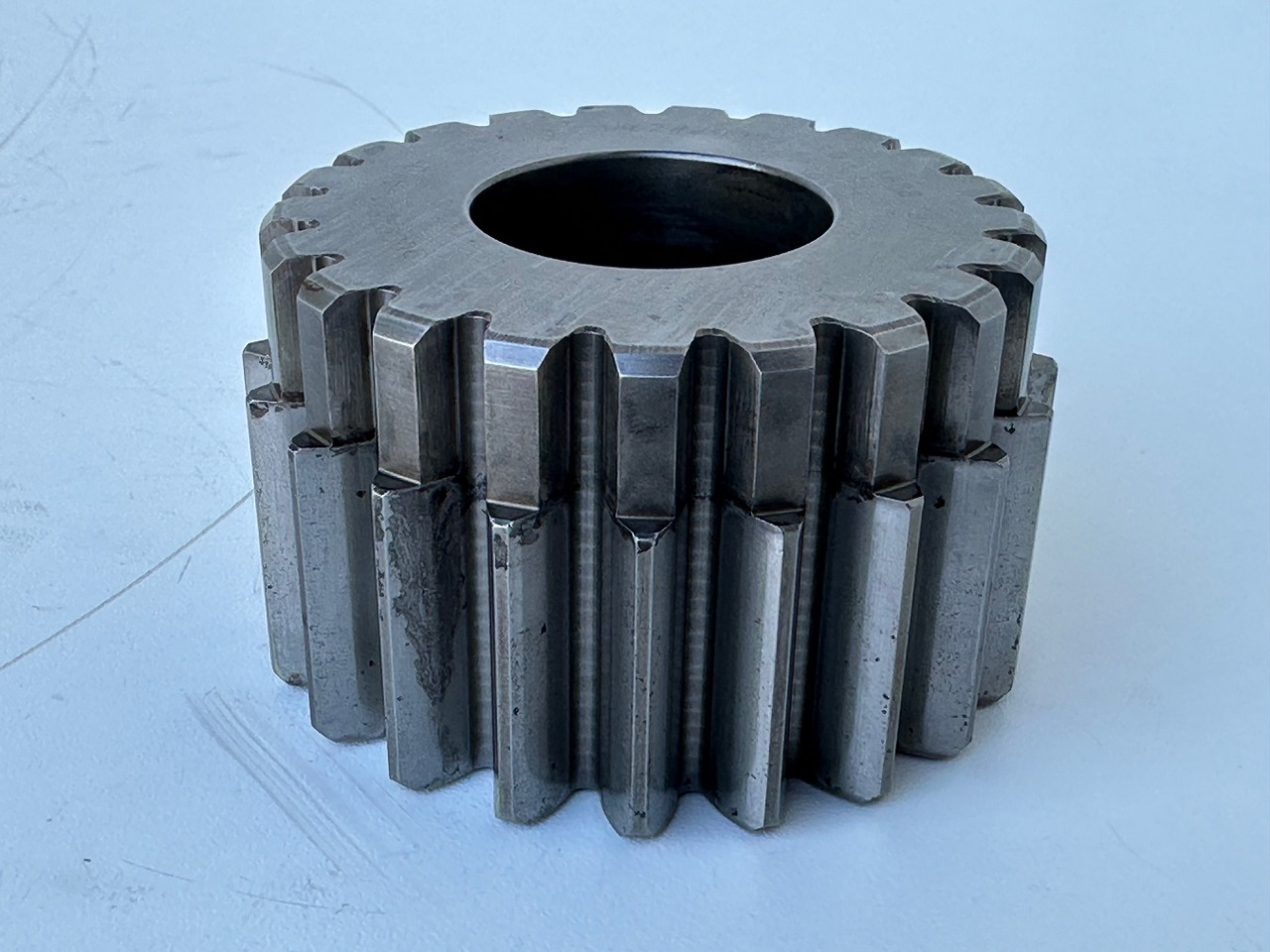 Liebherr Sonnenrad ID-Nr.90002821. FAT400P112, FAT400P130, FAT400P139. R926, R928, R930, R934, R936, R938, R940, R944, R946, R950 T. #90002821.06.08.01# - Comando final por Escavadeira: foto 3 Liebherr Sonnenrad ID-Nr.90002821. FAT400P112, FAT400P130, FAT400P139. R926, R928, R930, R934, R936, R938, R940, R944, R946, R950 T. #90002821.06.08.01# - Comando final por Escavadeira: foto 3